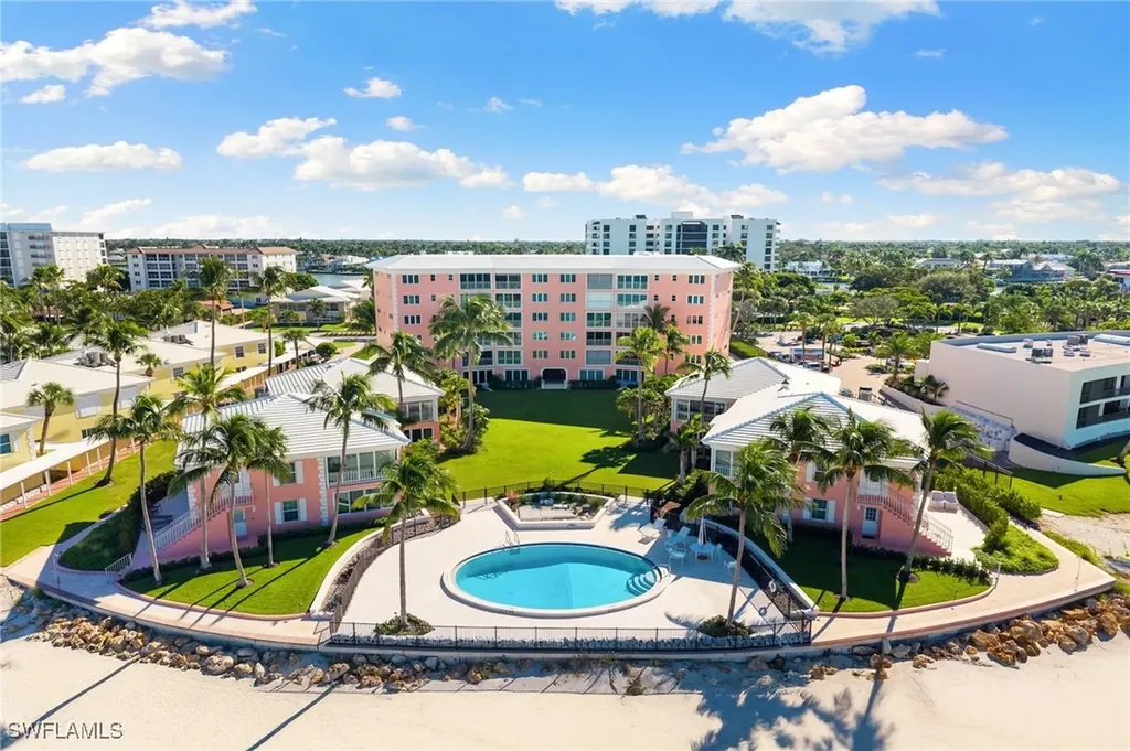 2401 Gulf Shore Boulevard N Naples FL 34103