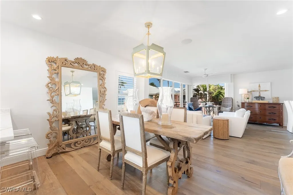 2401 Gulf Shore Boulevard N Naples FL 34103