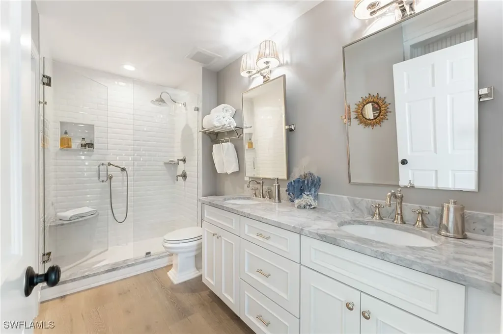 2401 Gulf Shore Boulevard N Naples FL 34103