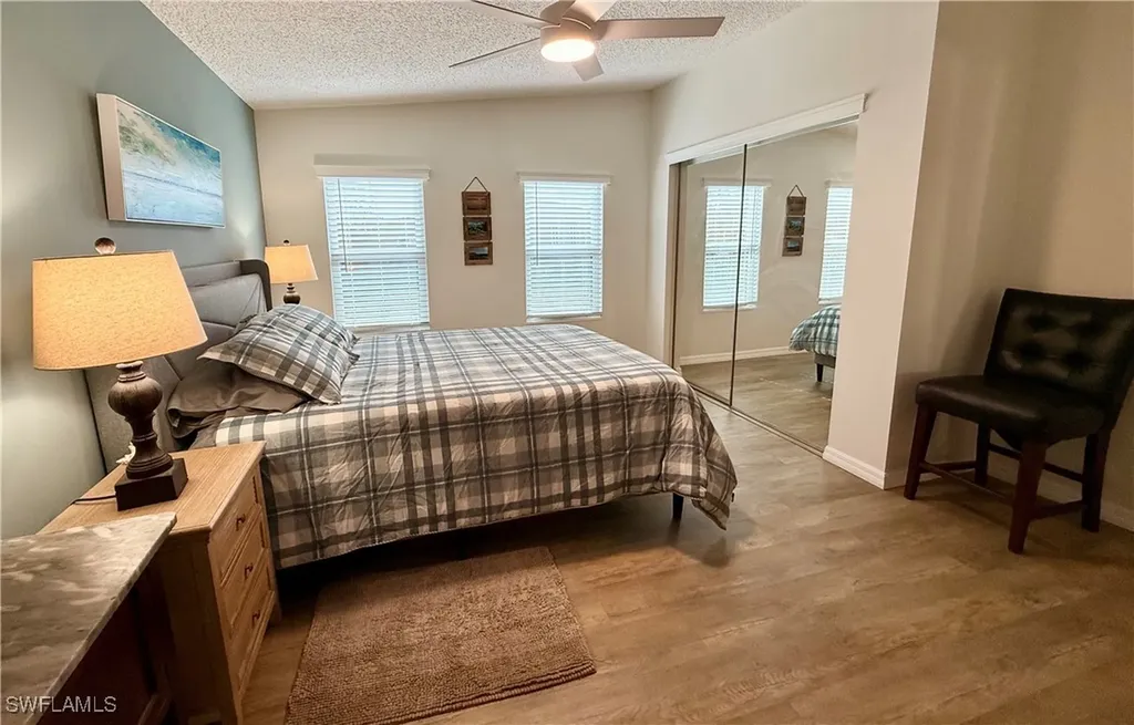 158 Seven Seas Way Naples FL 34104