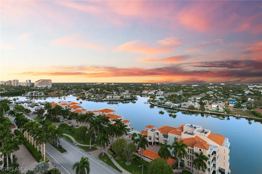 4451 Gulf Shore Boulevard N Naples FL 34103