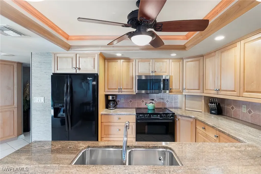 4451 Gulf Shore Boulevard N Naples FL 34103