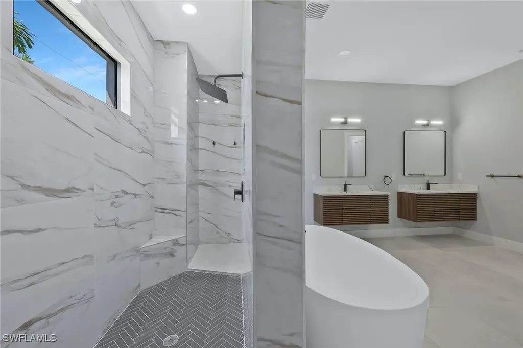 2017 SW 31st Terrace Cape Coral FL 33914