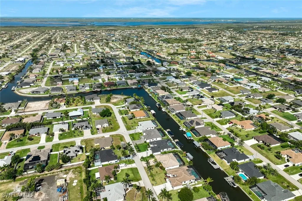 2017 SW 31st Terrace Cape Coral FL 33914