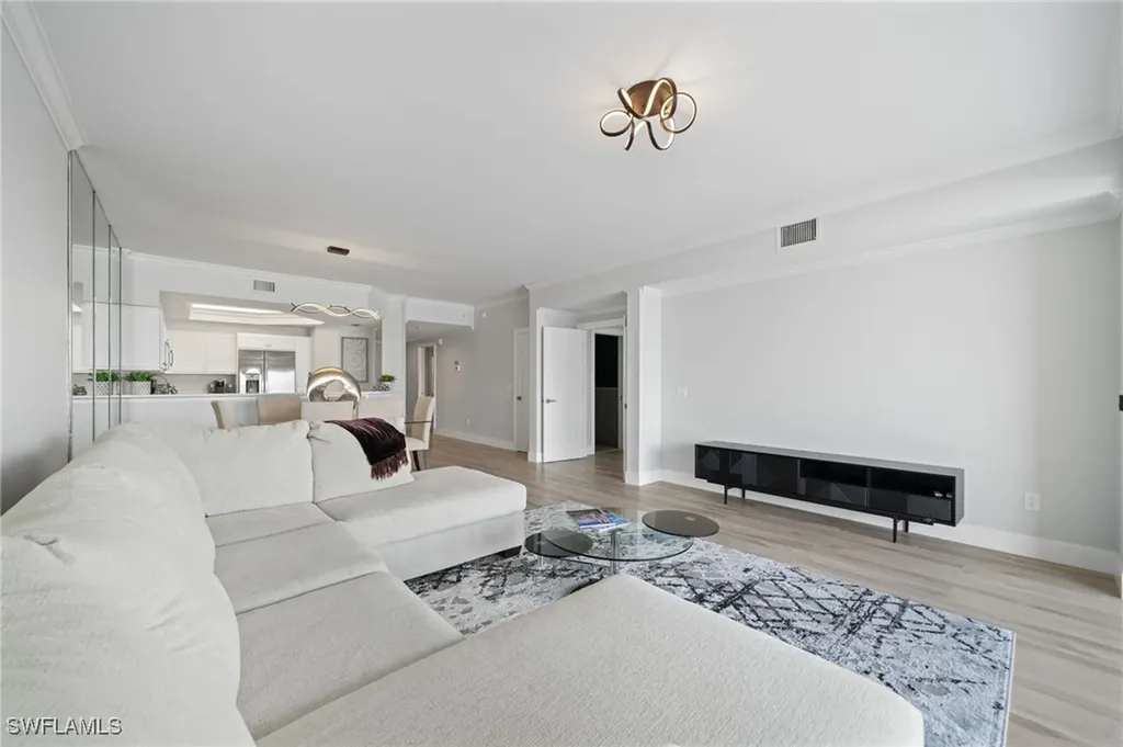 9700 Gulf Shore Drive Naples FL 34108