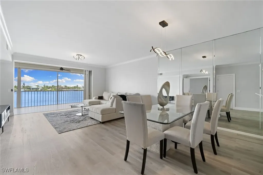 9700 Gulf Shore Drive Naples FL 34108