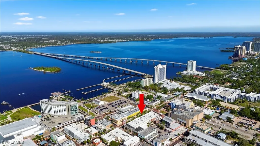 2260 1st Street Fort Myers FL 33901