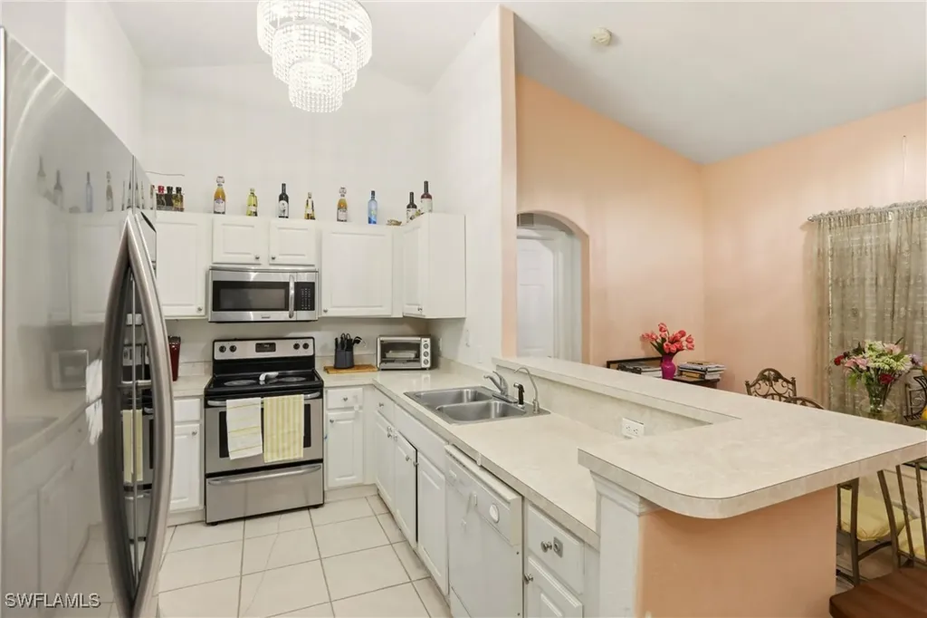 130 6th Street NE Naples FL 34120