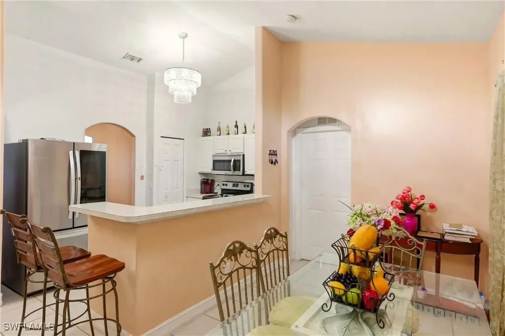 130 6th Street NE Naples FL 34120