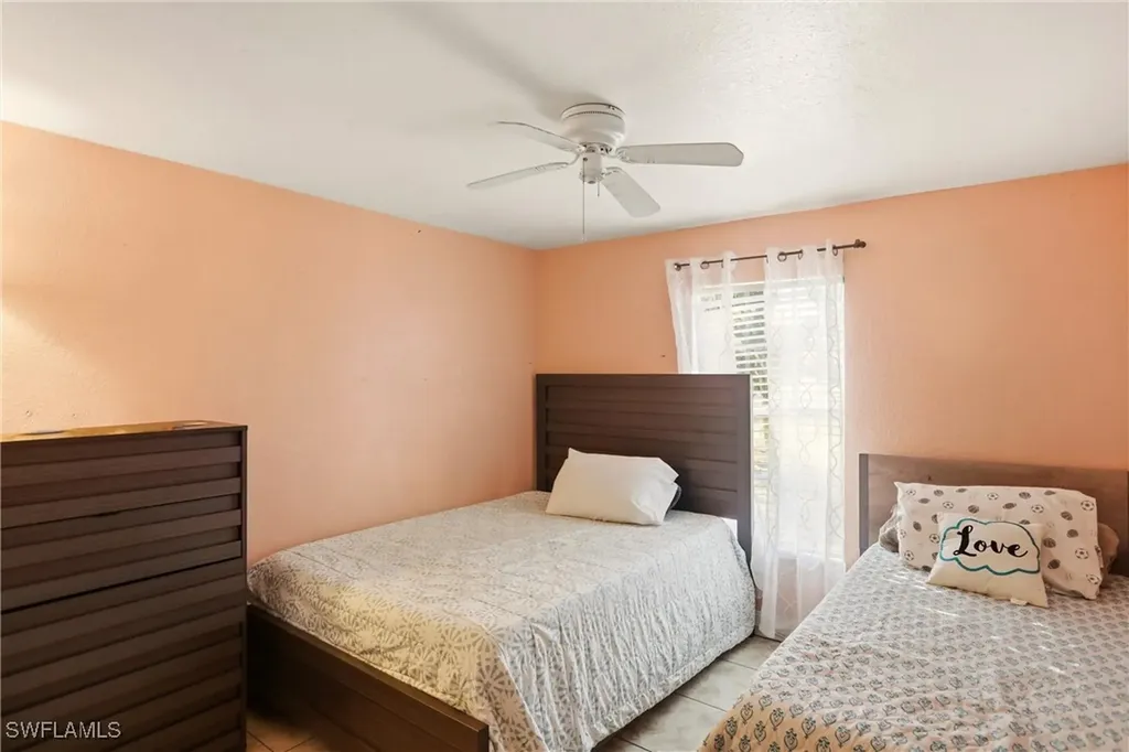 130 6th Street NE Naples FL 34120