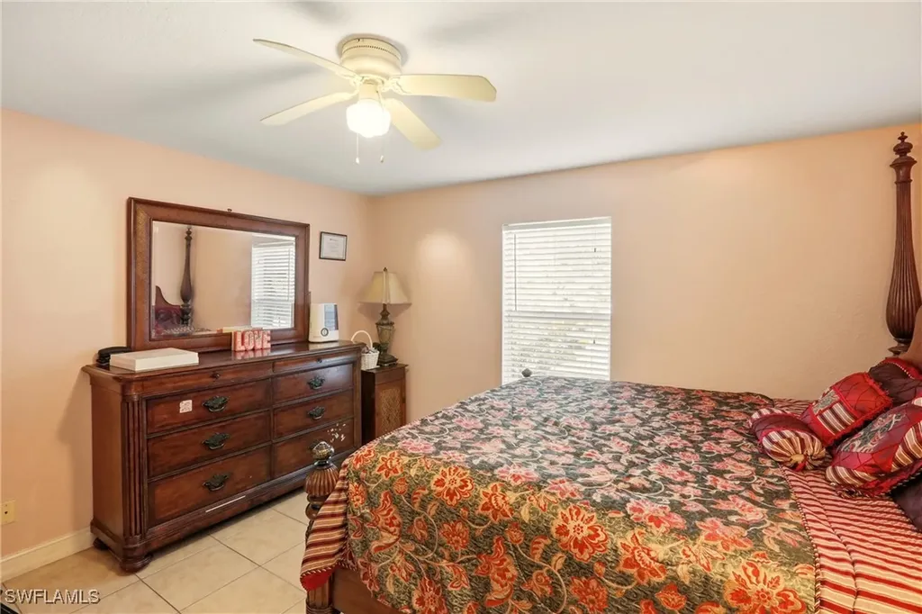 130 6th Street NE Naples FL 34120