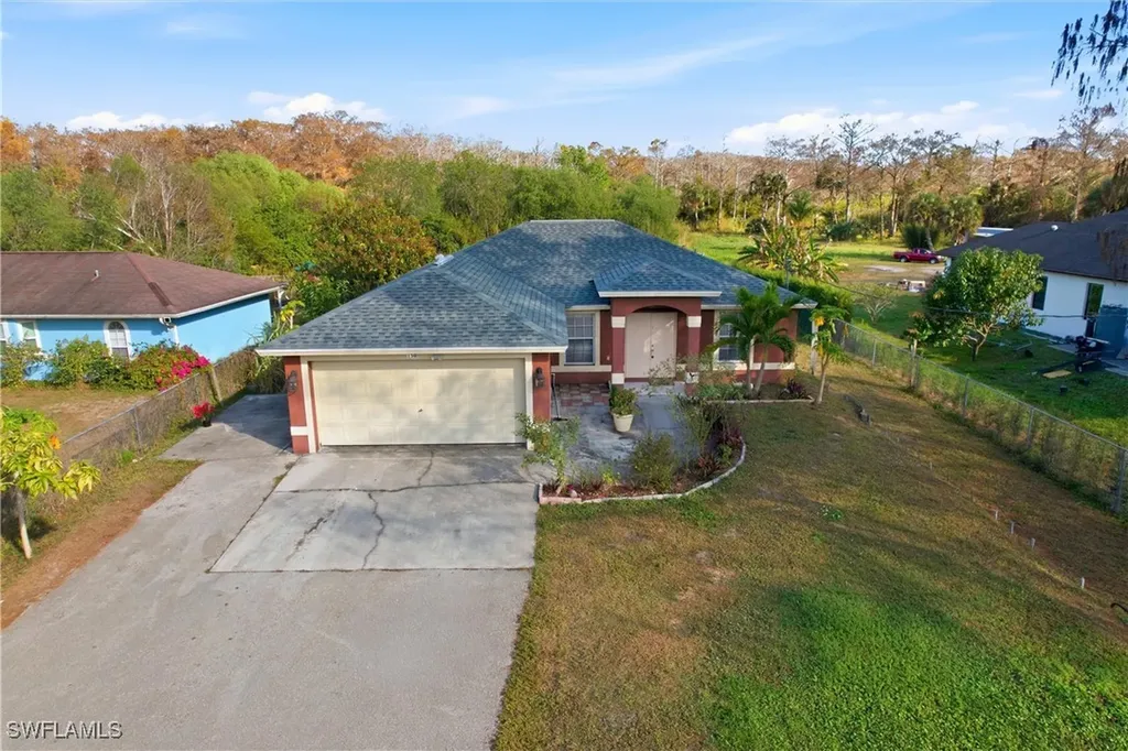 130 6th Street NE Naples FL 34120