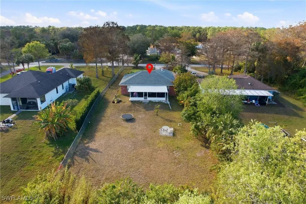 130 6th Street NE Naples FL 34120