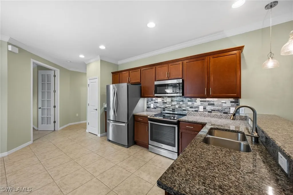 1511 Oceania Drive S Naples FL 34113