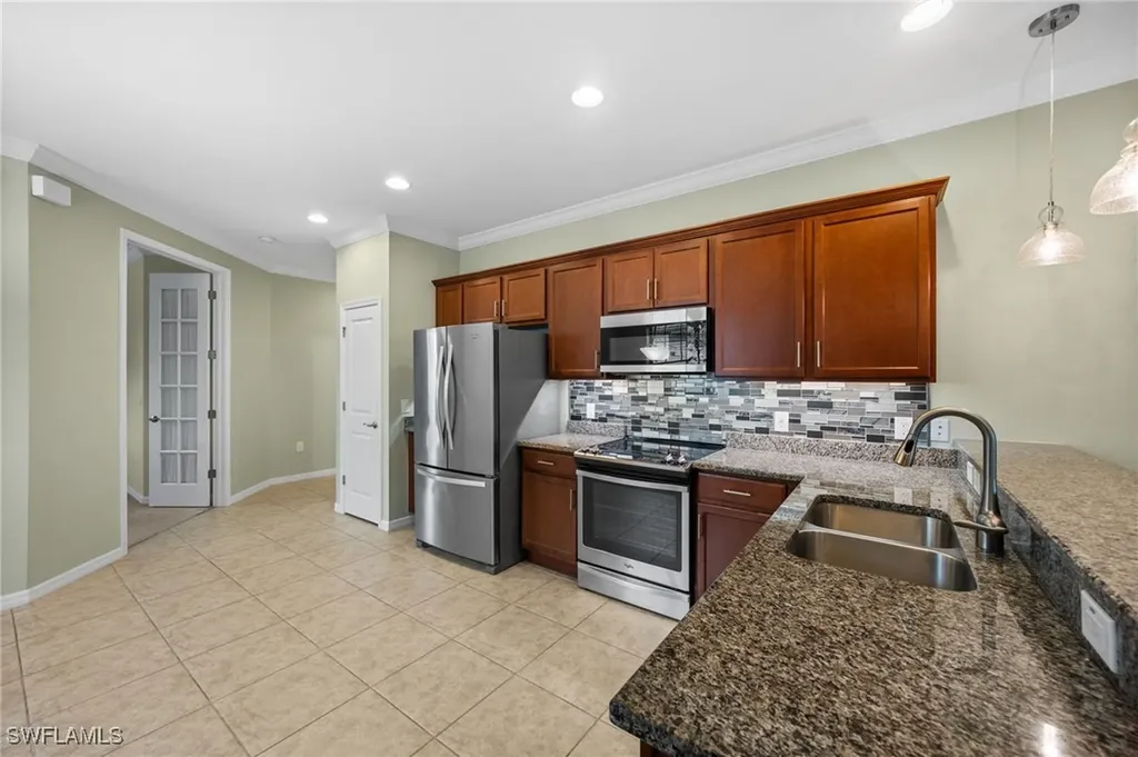 1511 Oceania Drive S Naples FL 34113