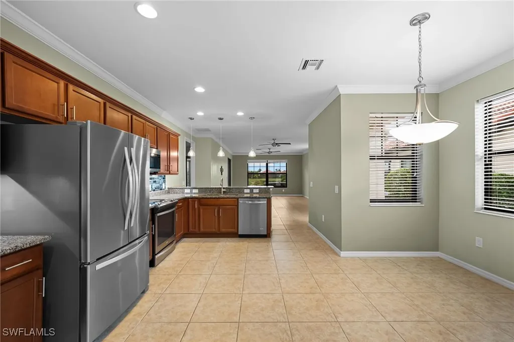 1511 Oceania Drive S Naples FL 34113