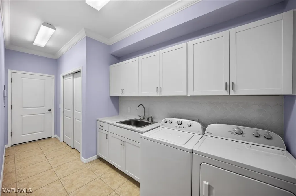 1511 Oceania Drive S Naples FL 34113