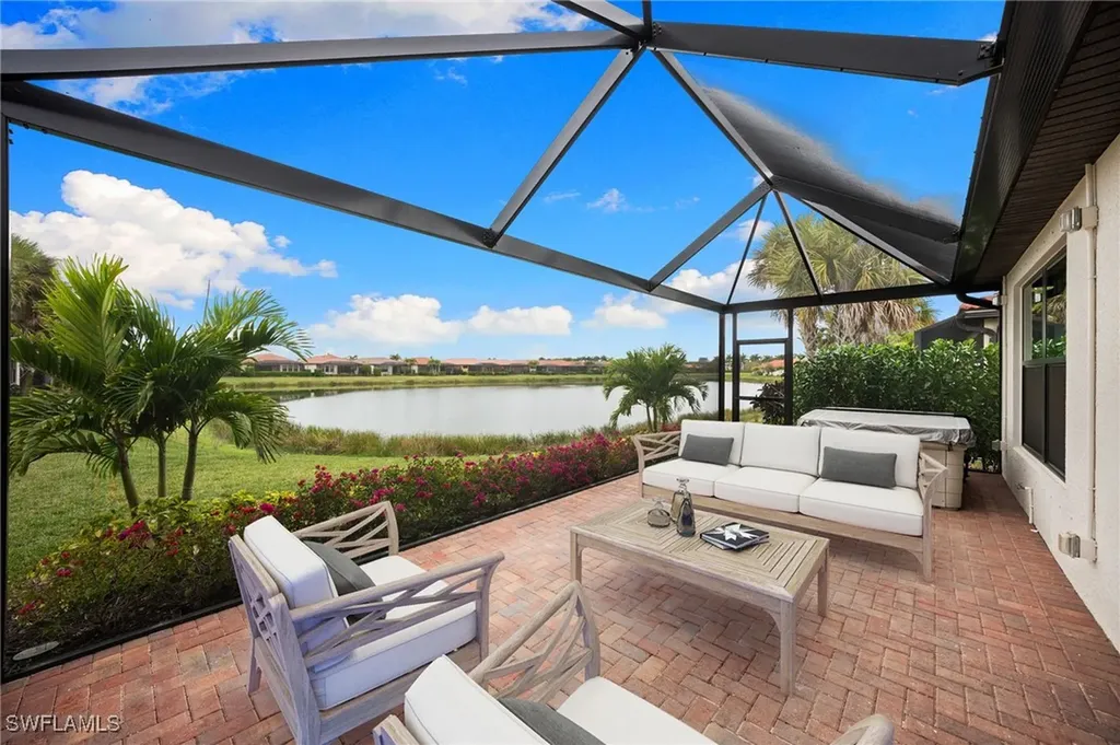 1511 Oceania Drive S Naples FL 34113