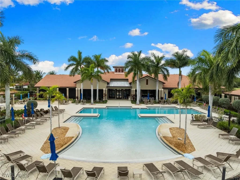 1511 Oceania Drive S Naples FL 34113