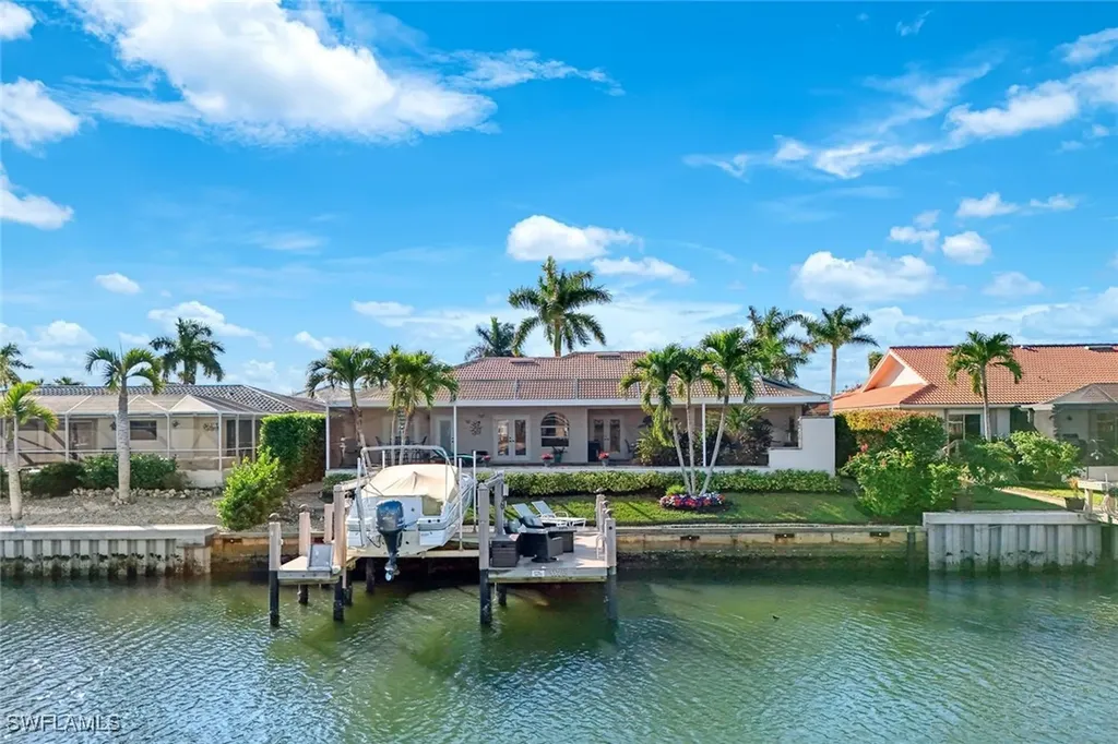 1174 Shenandoah Court Marco Island FL 34145