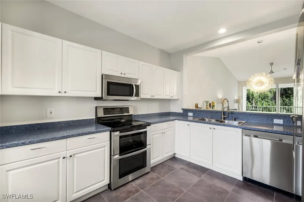 650 Luisa Lane Naples FL 34104