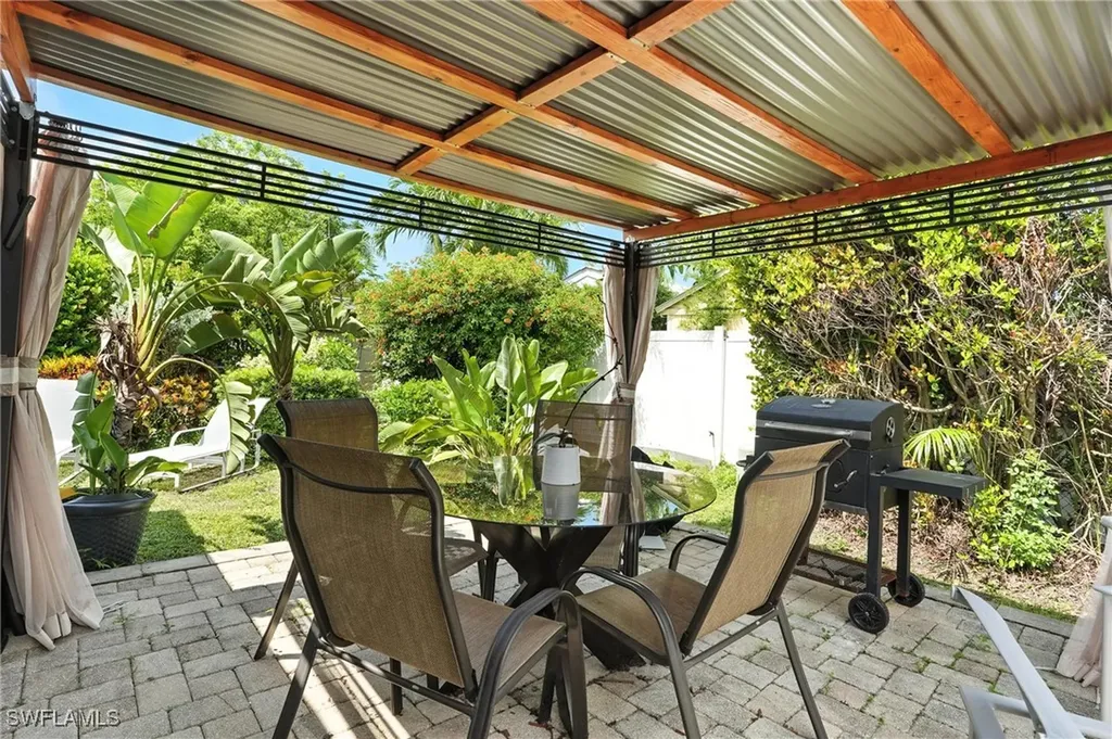 3571 Santiago Way Naples FL 34105