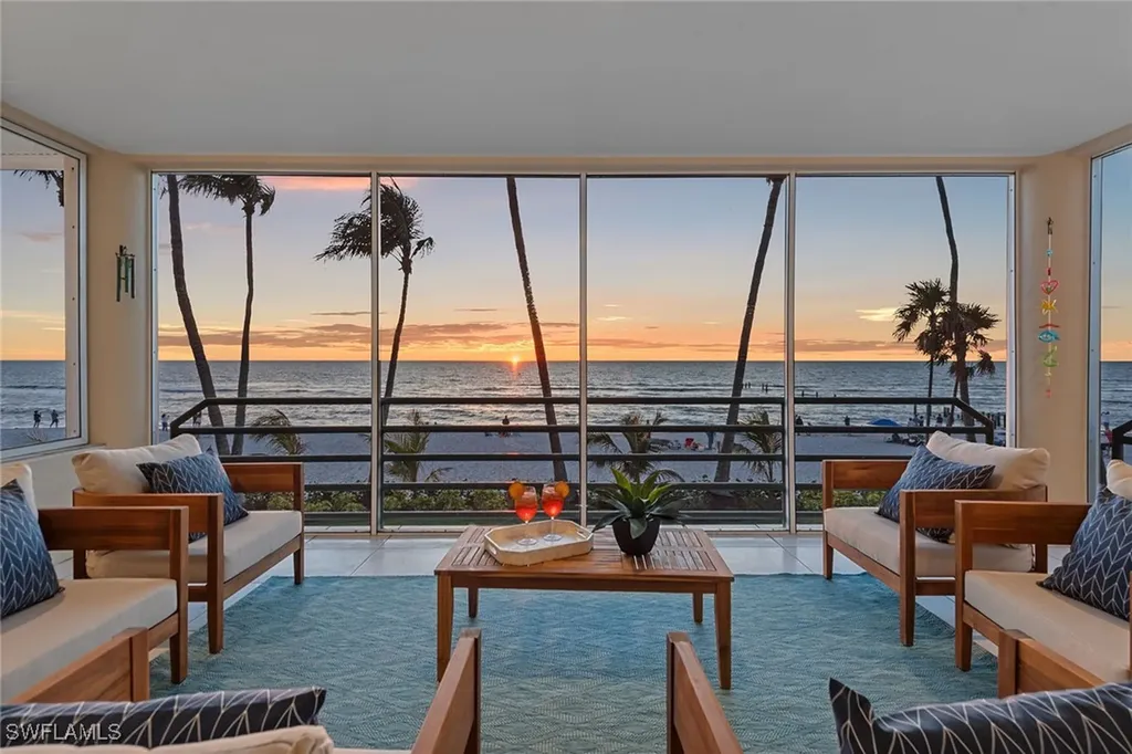 30 3rd Avenue S Naples FL 34102