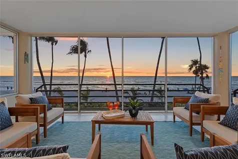 30 3RD Avenue S Naples FL 34102