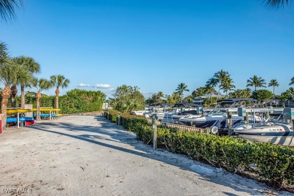1014 Wildwood Lane Naples FL 34105