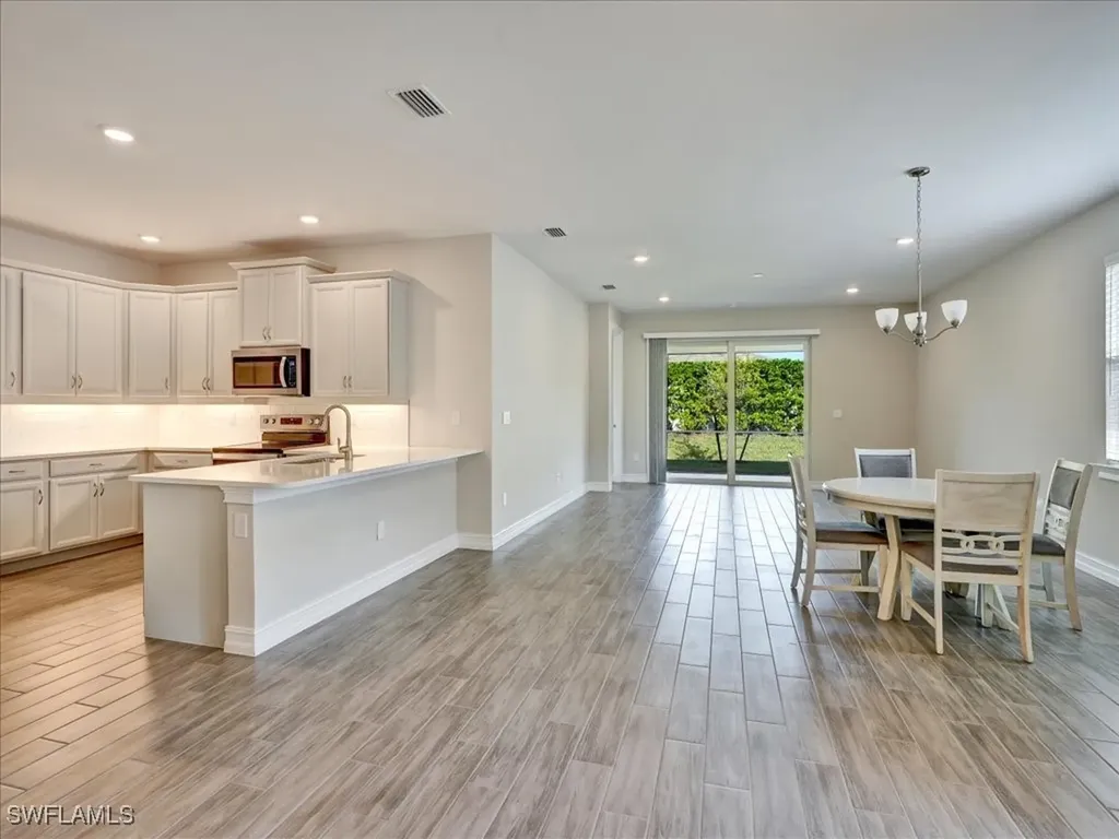 999 Enbrook Loop Naples FL 34114