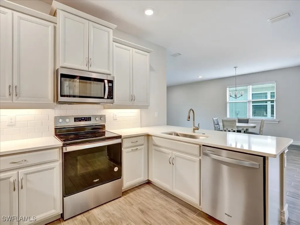 999 Enbrook Loop Naples FL 34114