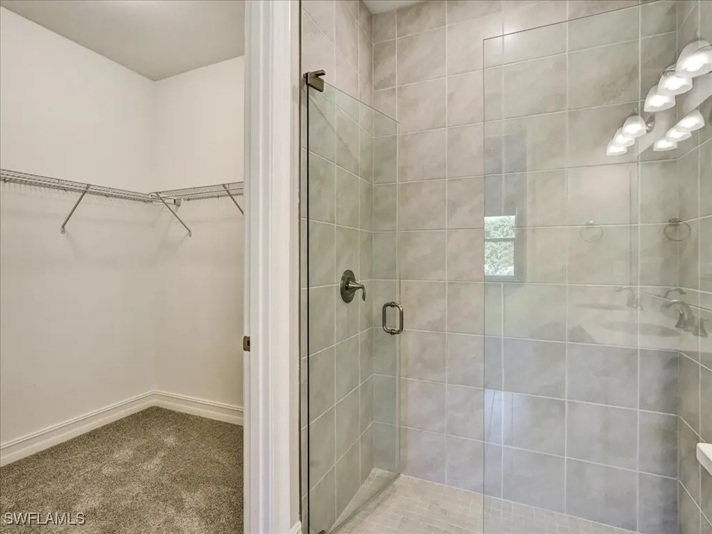 999 Enbrook Loop Naples FL 34114
