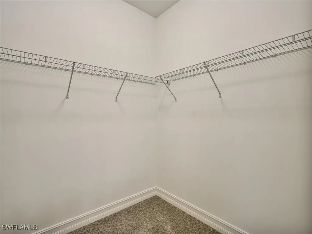 999 Enbrook Loop Naples FL 34114