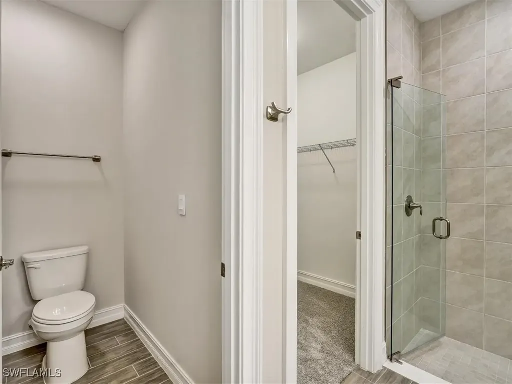 999 Enbrook Loop Naples FL 34114