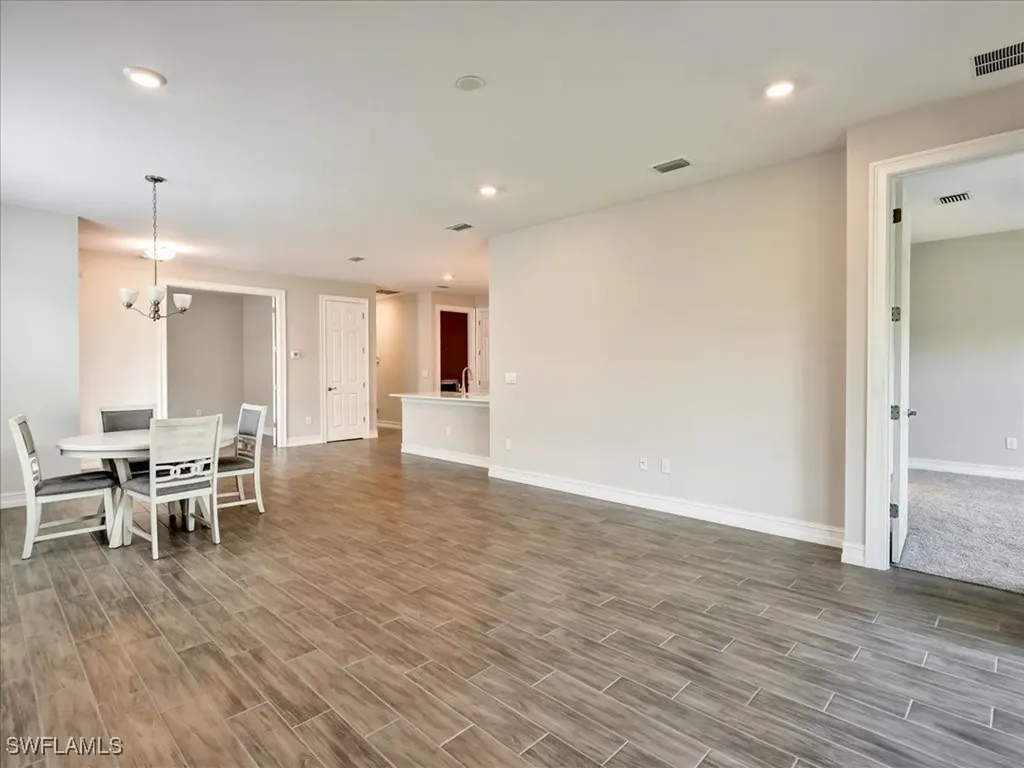 999 Enbrook Loop Naples FL 34114