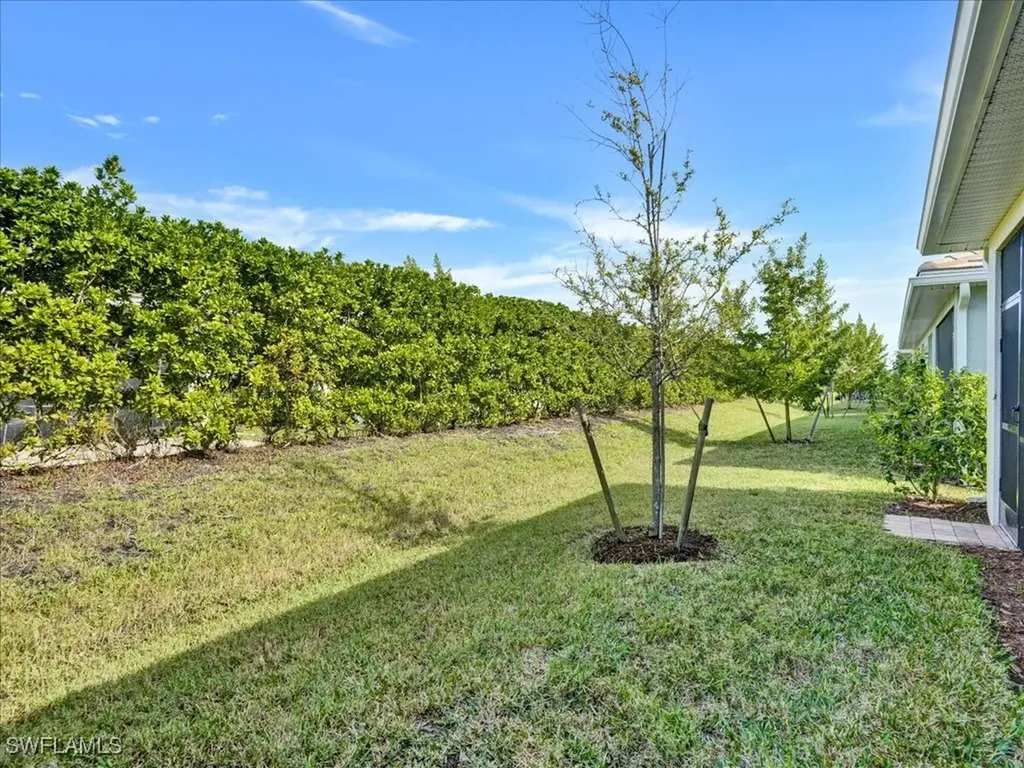 999 Enbrook Loop Naples FL 34114