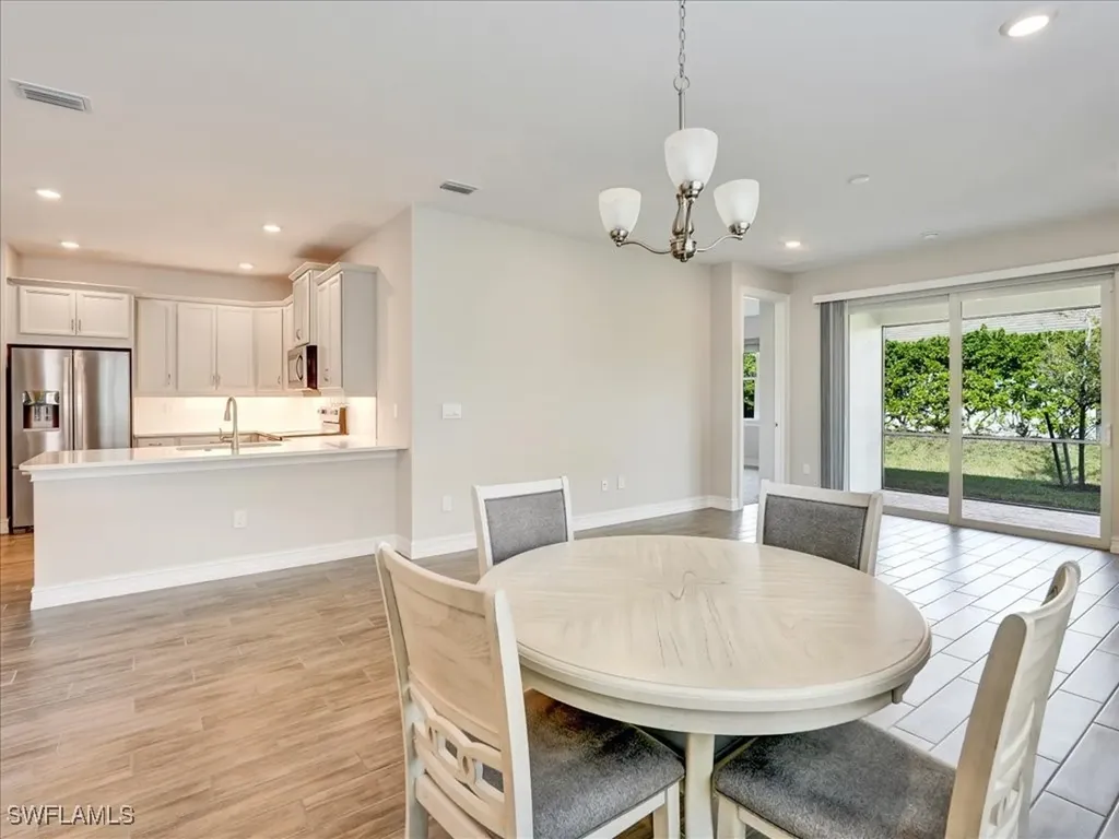 999 Enbrook Loop Naples FL 34114