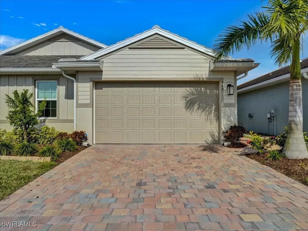 999 Enbrook Loop Naples FL 34114