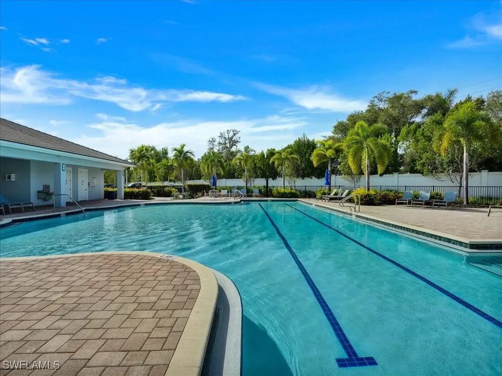 999 Enbrook Loop Naples FL 34114