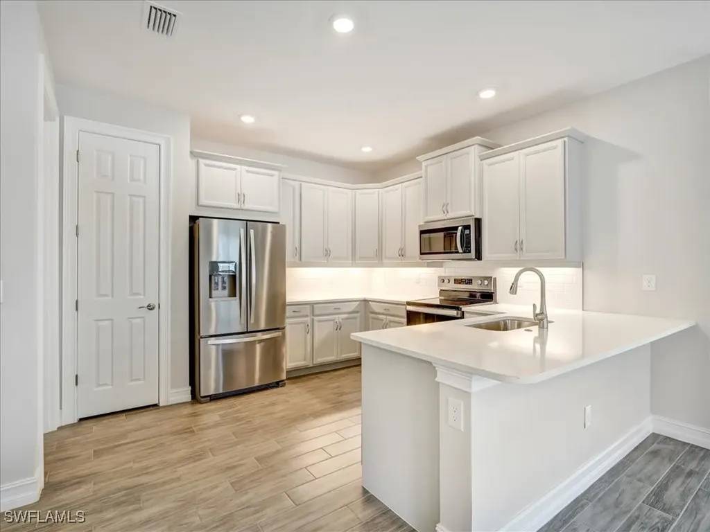999 Enbrook Loop Naples FL 34114