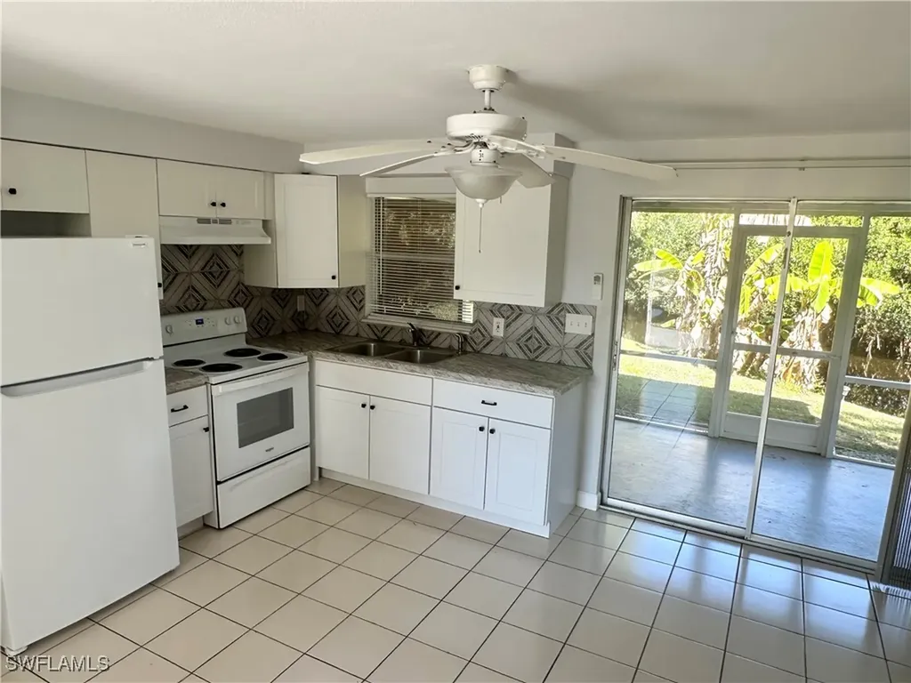9805/9807 Montana Court Bonita Springs FL 34135