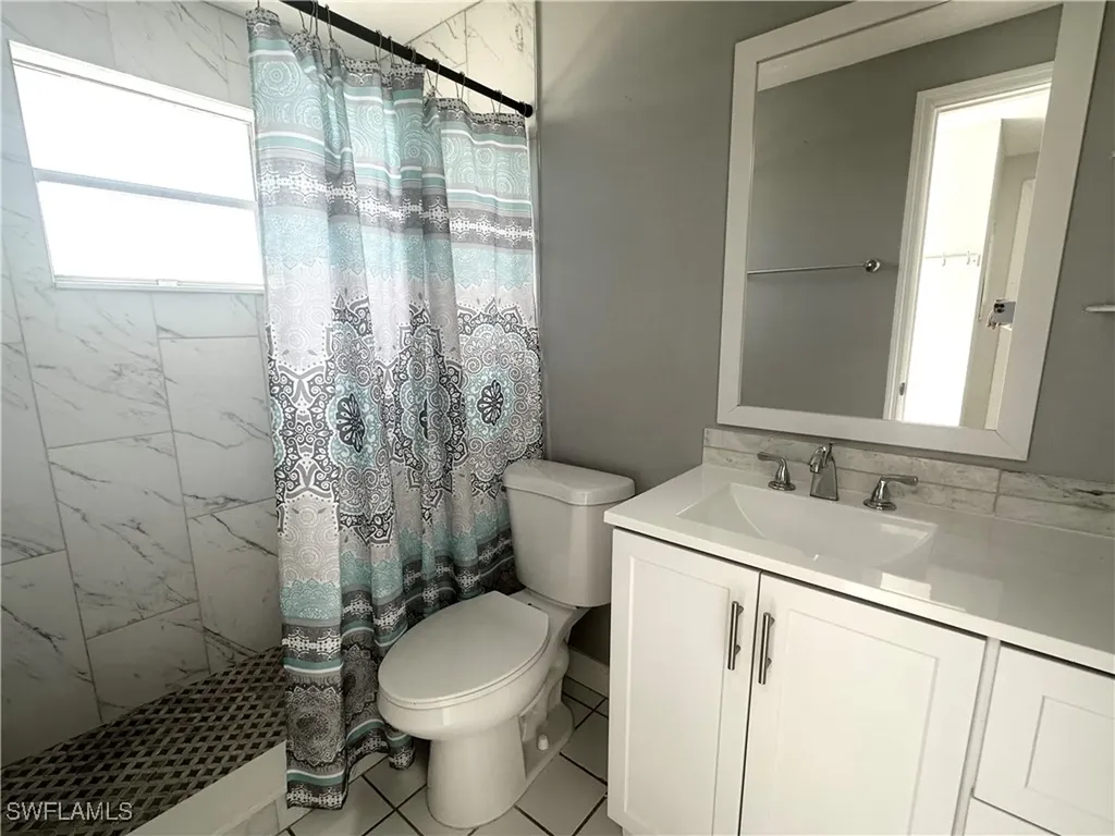 9805/9807 Montana Court Bonita Springs FL 34135