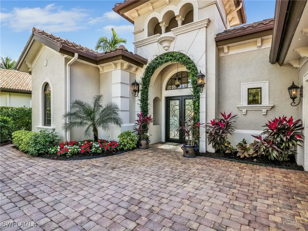 8862 Shenendoah Circle Naples FL 34113