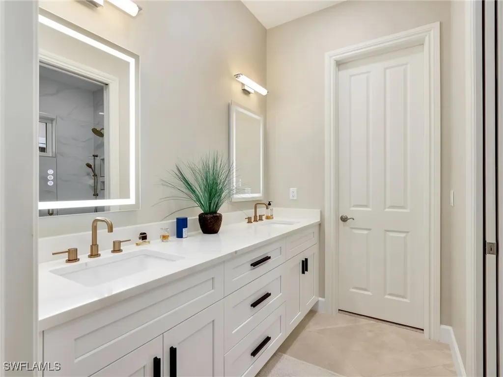 8862 Shenendoah Circle Naples FL 34113