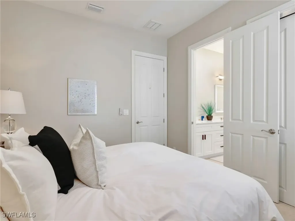 8862 Shenendoah Circle Naples FL 34113