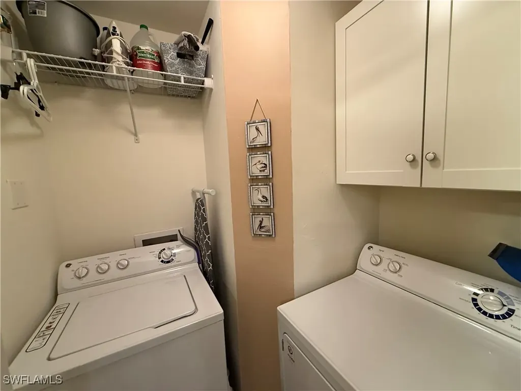 1076 Winding Pines Circle Cape Coral FL 33909
