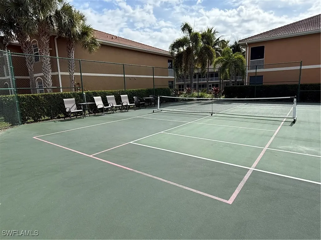 1076 Winding Pines Circle Cape Coral FL 33909