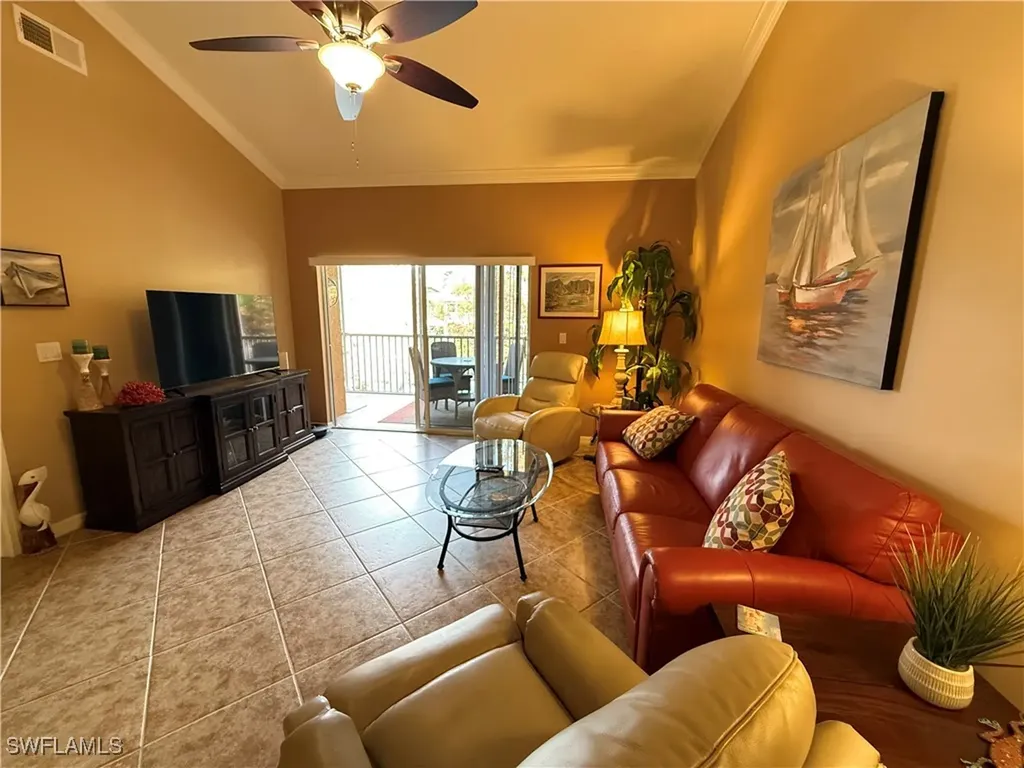 1076 Winding Pines Circle Cape Coral FL 33909