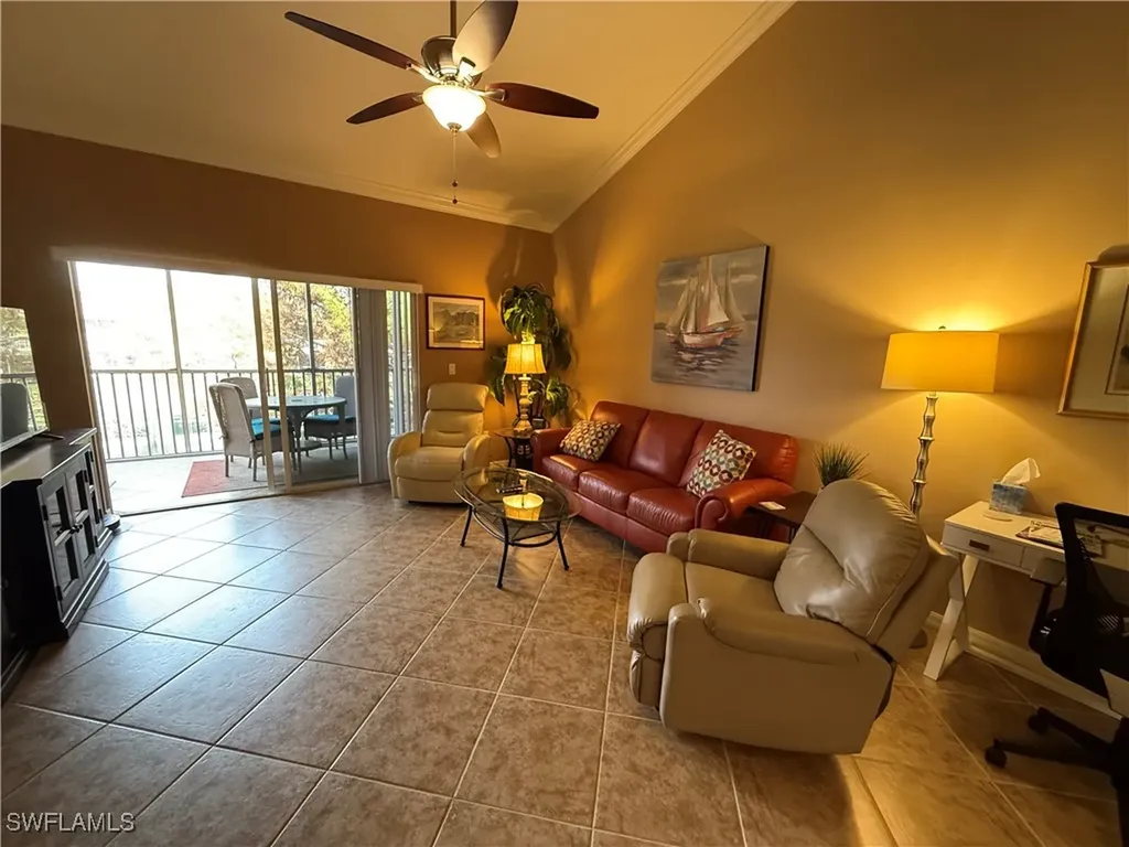 1076 Winding Pines Circle Cape Coral FL 33909
