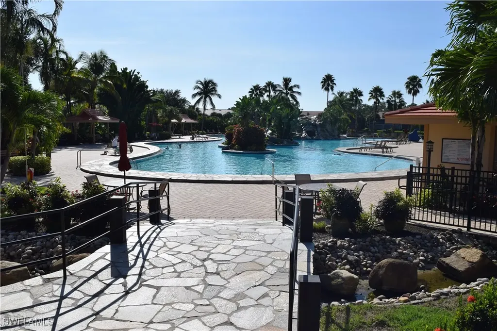 2350 Hidden Lake Court Naples FL 34112